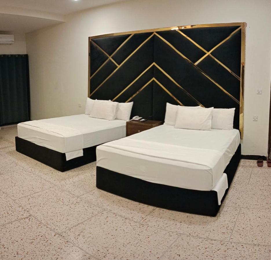 Hayat Grand Guest House Islamabad Extérieur photo