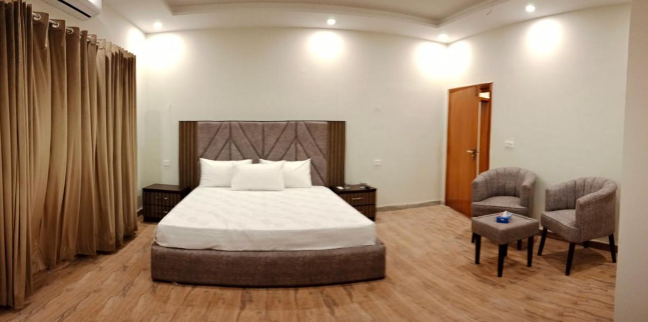 Hayat Grand Guest House Islamabad Extérieur photo