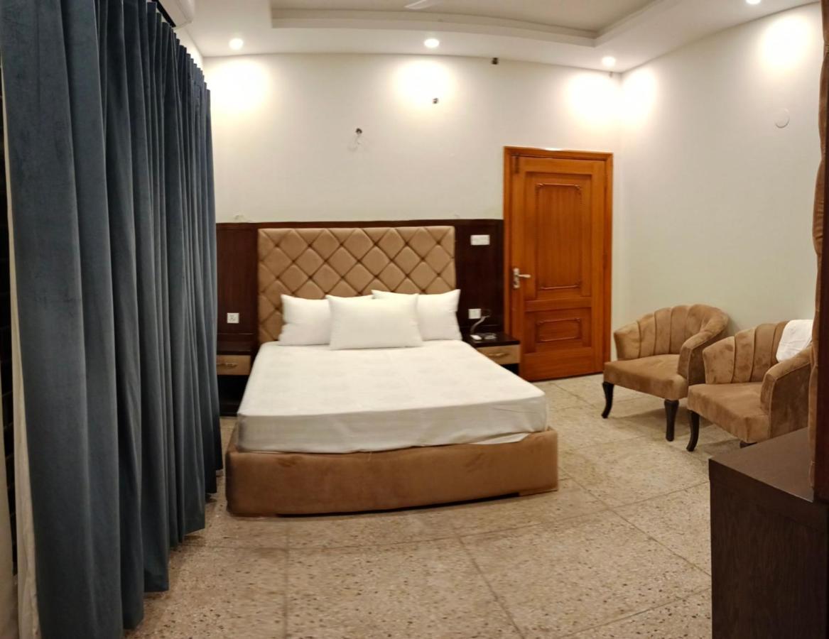 Hayat Grand Guest House Islamabad Extérieur photo