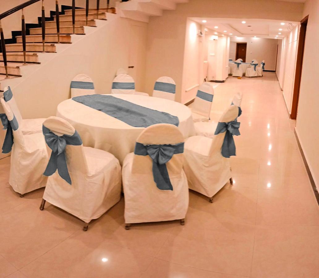 Hayat Grand Guest House Islamabad Extérieur photo