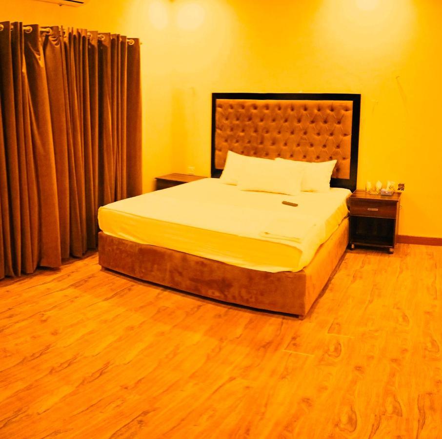 Hayat Grand Guest House Islamabad Extérieur photo