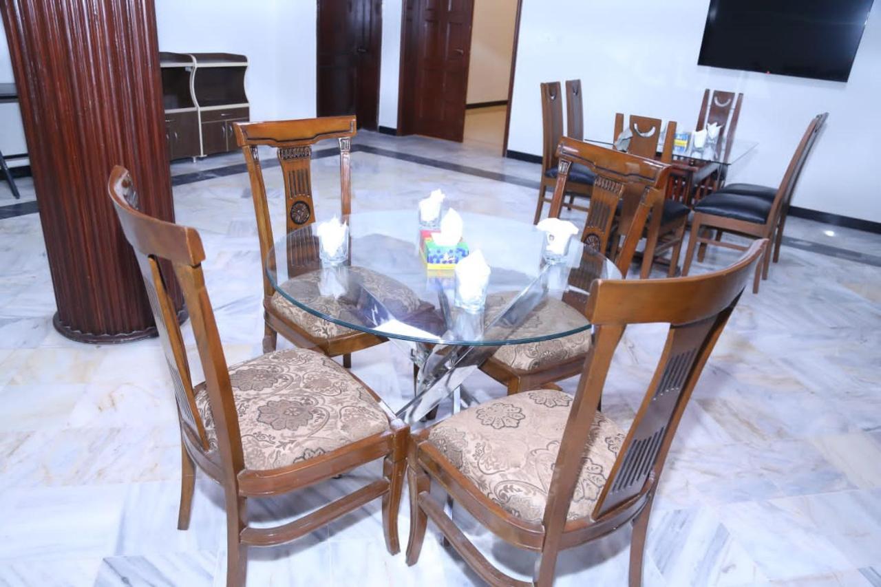 Hayat Grand Guest House Islamabad Extérieur photo