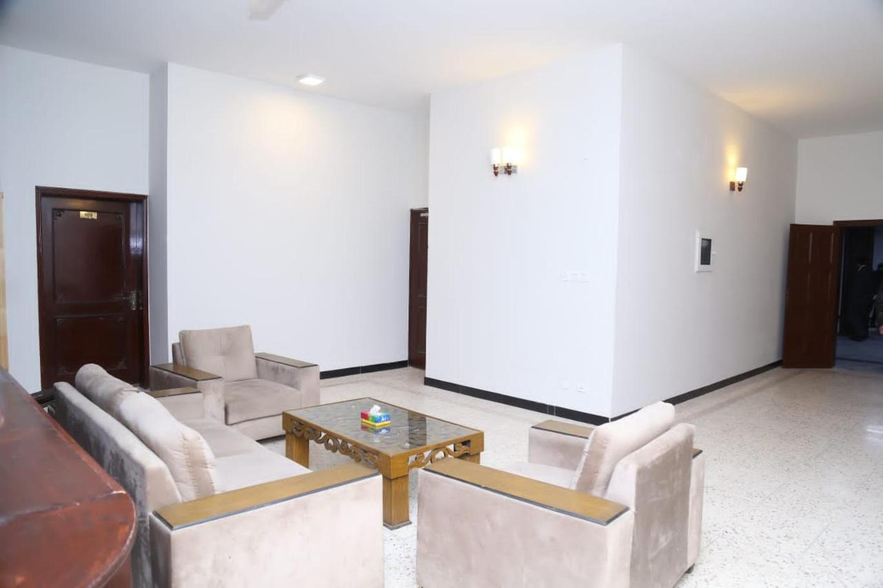 Hayat Grand Guest House Islamabad Extérieur photo