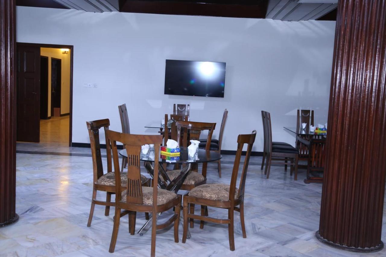 Hayat Grand Guest House Islamabad Extérieur photo