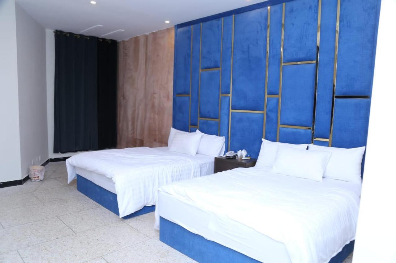 Hayat Grand Guest House Islamabad Extérieur photo