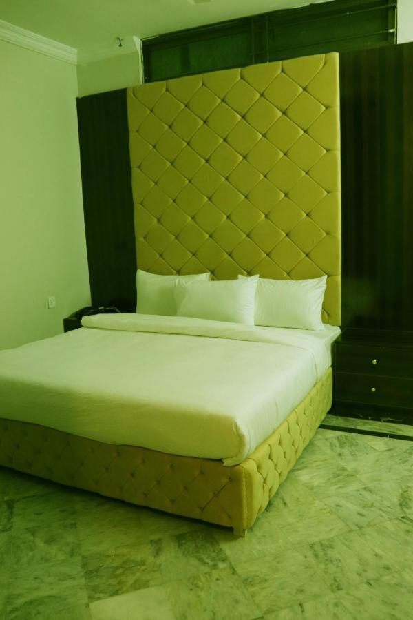 Hayat Grand Guest House Islamabad Extérieur photo