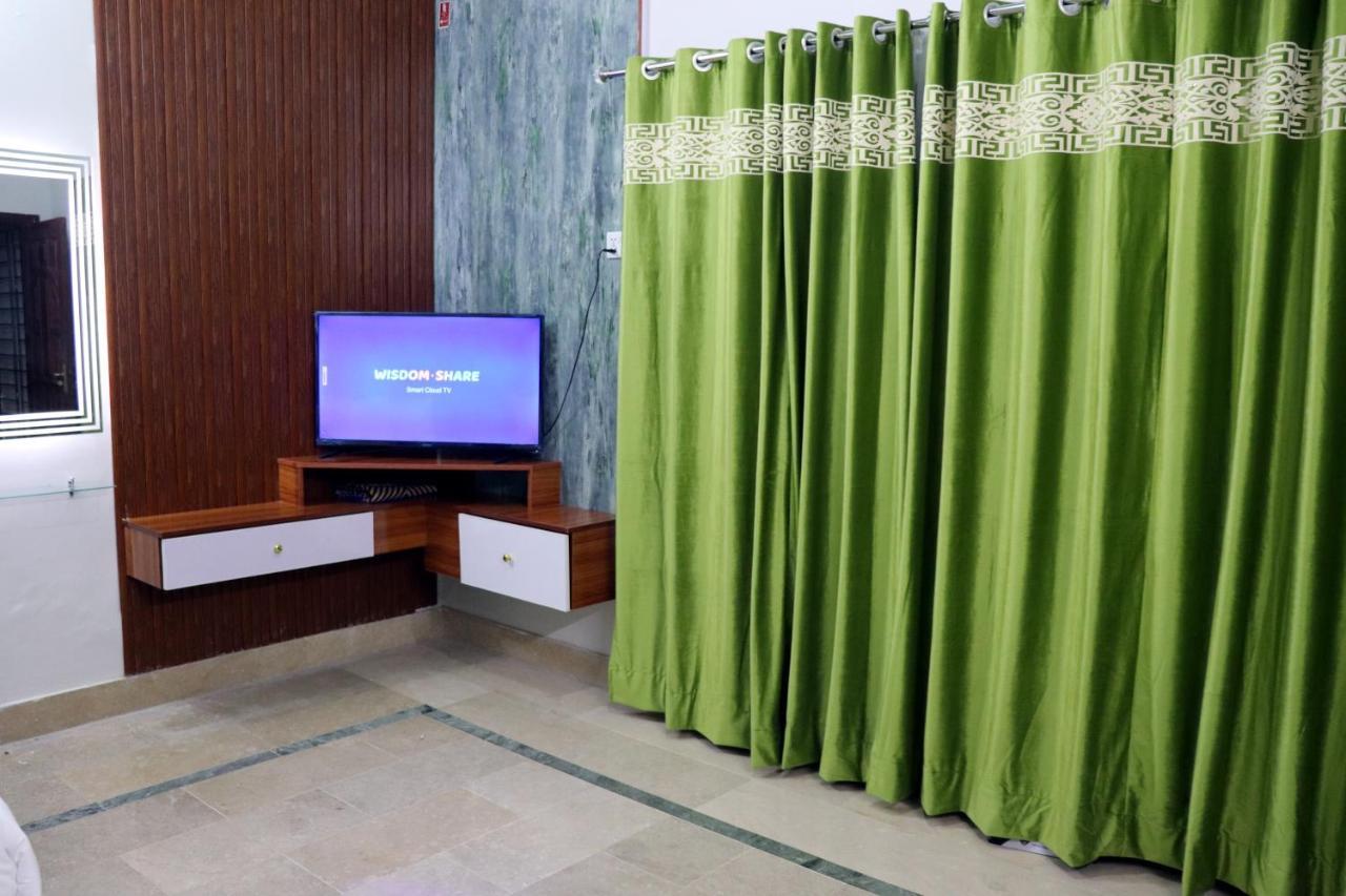 Hayat Grand Guest House Islamabad Extérieur photo